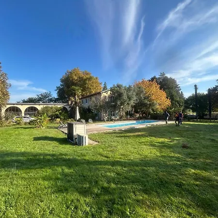 Holiday home Grande Maison Familiale Avec Piscine Chauffee Yzosse