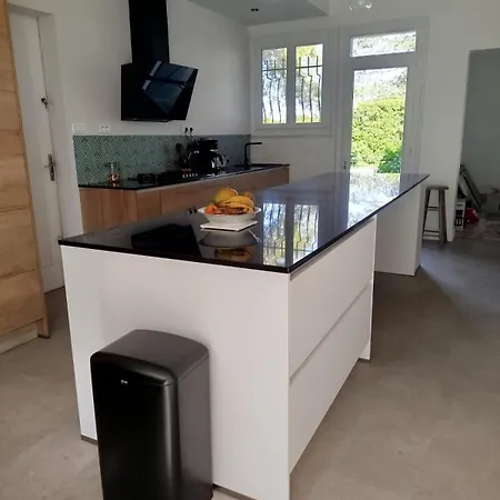 Дом отдыха Grande Maison Familiale Avec Piscine Chauffee Yzosse