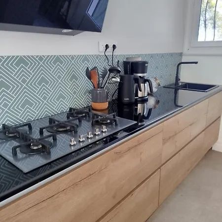 Holiday home Grande Maison Familiale Avec Piscine Chauffee Yzosse